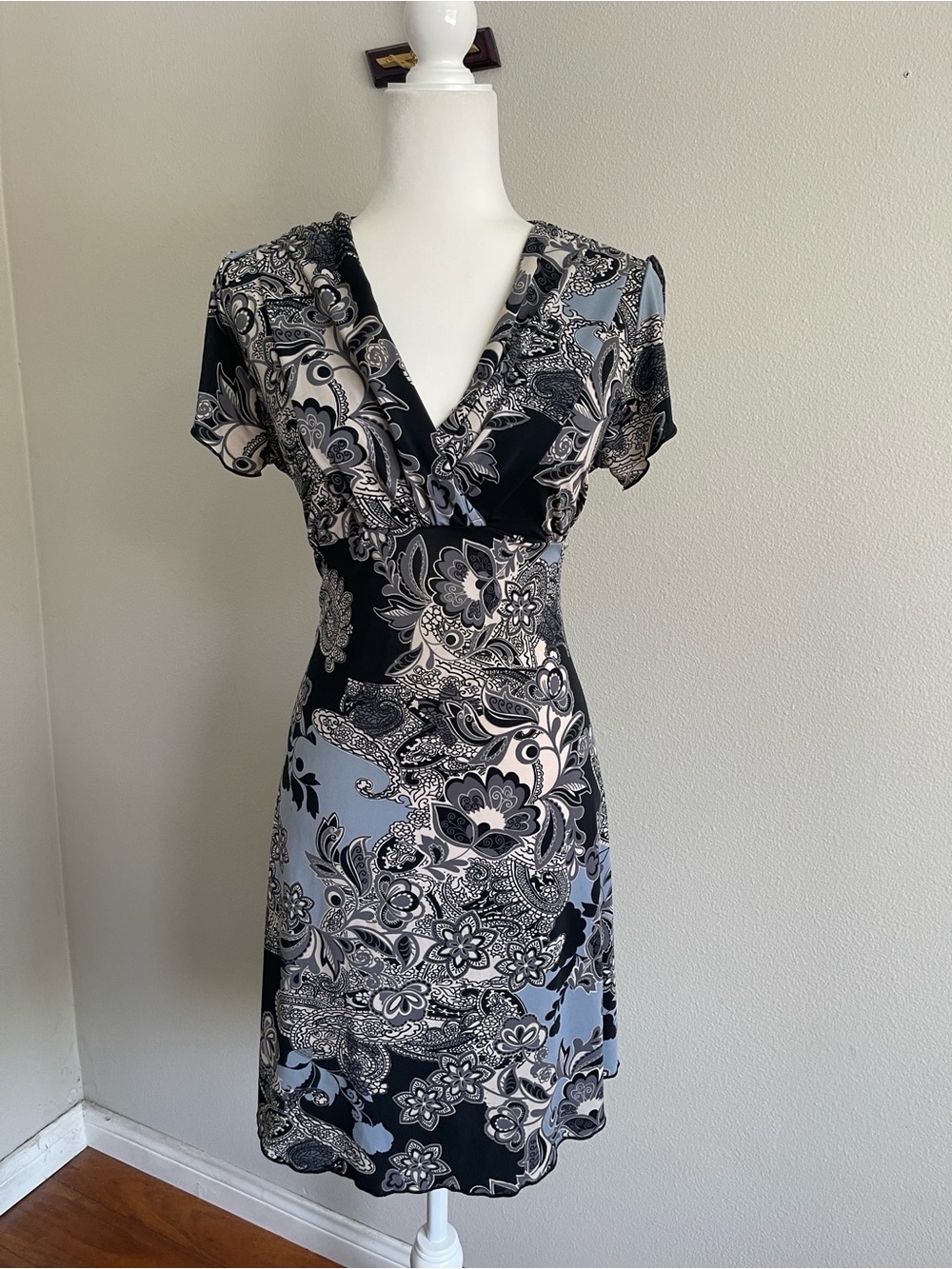 American City Wear Black & Light Blue Paisley Wrap Midi Dress